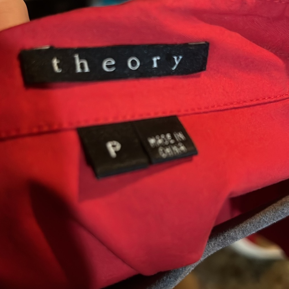 Theory Aniston Fitted Button Down Shirt SP - Picture 6 of 7